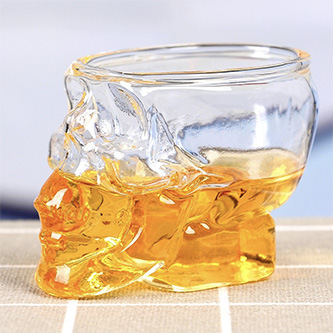الإبداعية الزجاج الجمجمة كوب ل - مراجعة Wine To Beer To Liquor وسعره